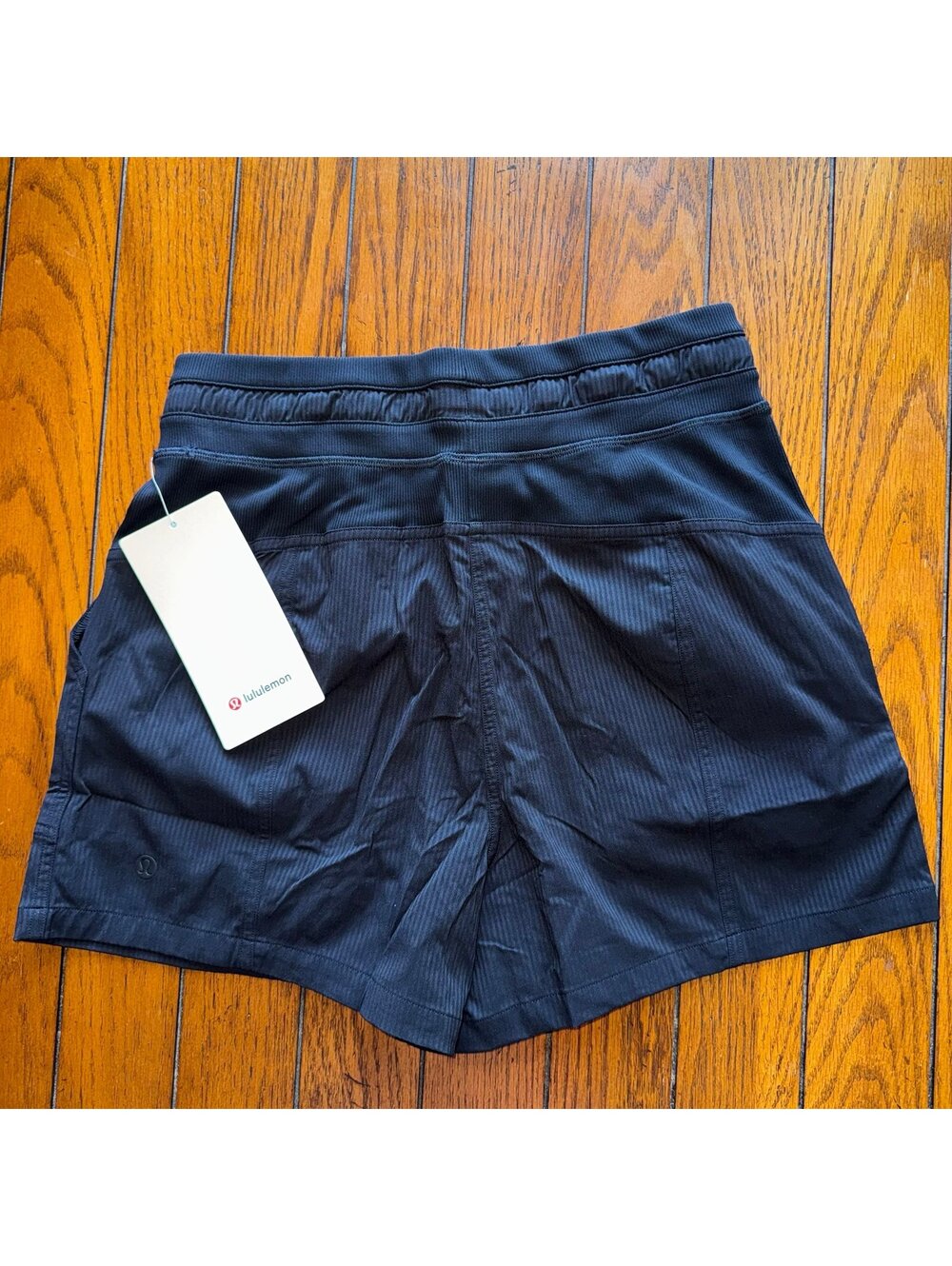 Lululemon Dance Studio Short High Rise 3.5” Black Size 4 NWT - Picture 2 of 6
